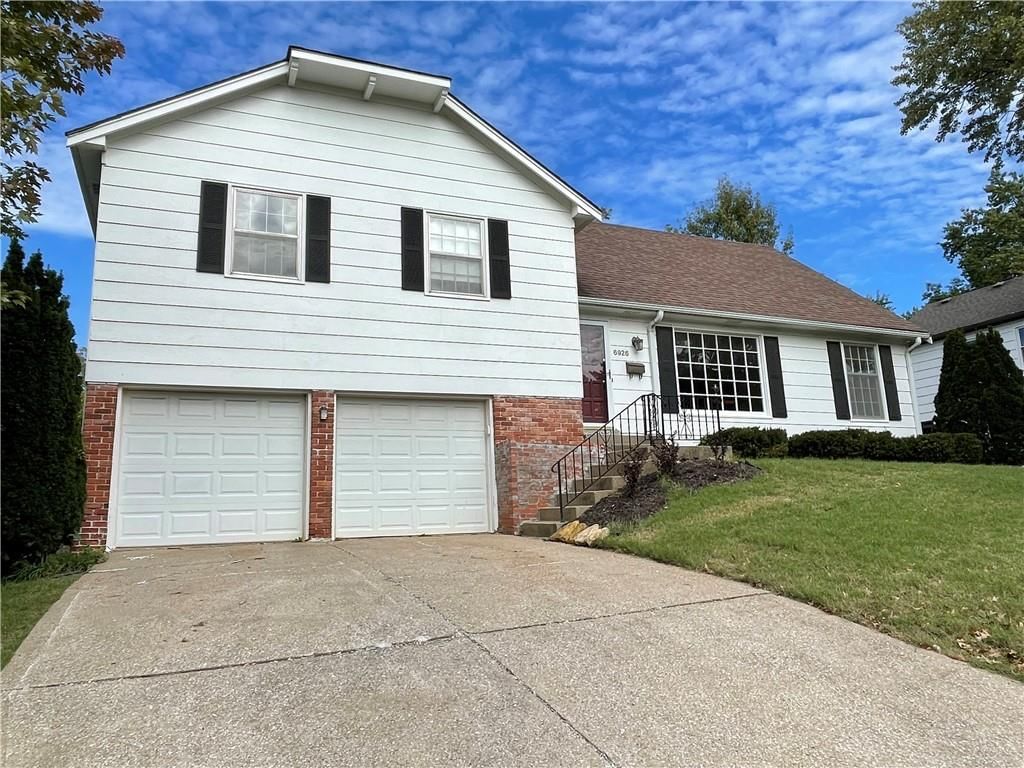 Photo 23 of 23 - 6926 W 101st Street, Overland Park, KS 66212