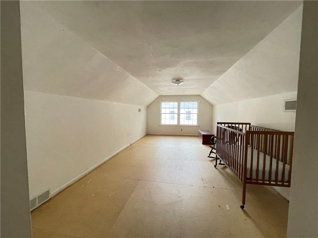 Photo 15 of 23 - 6926 W 101st Street, Overland Park, KS 66212