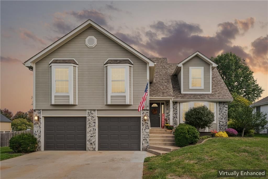 Photo 11 of 52 - 1101 SE Windstar Drive