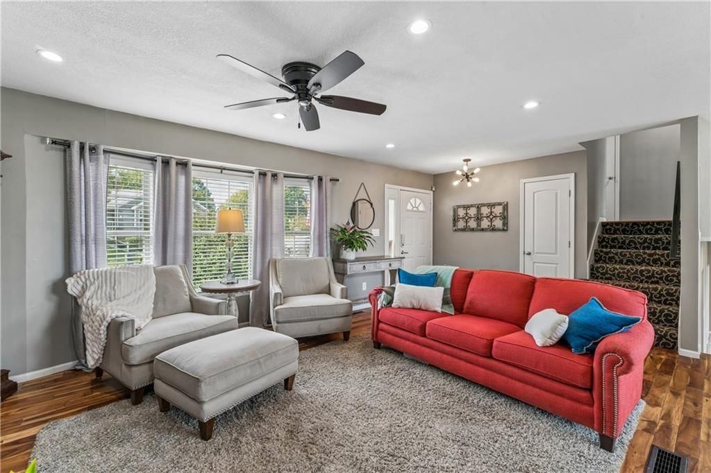 Photo 15 of 52 - 1101 SE Windstar Drive