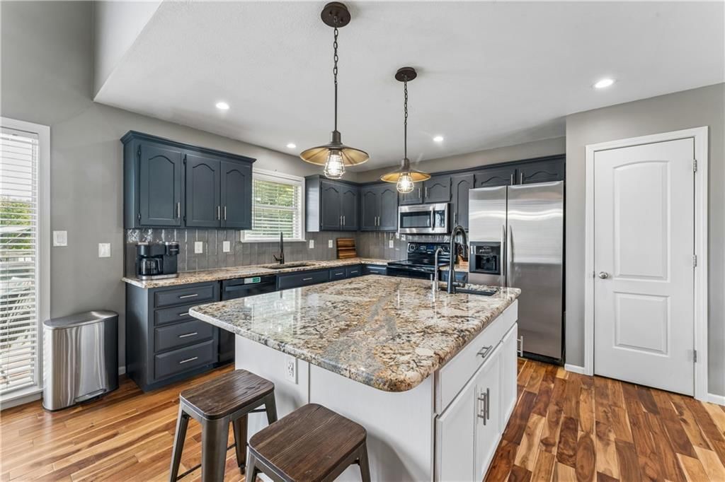 Photo 18 of 52 - 1101 SE Windstar Drive