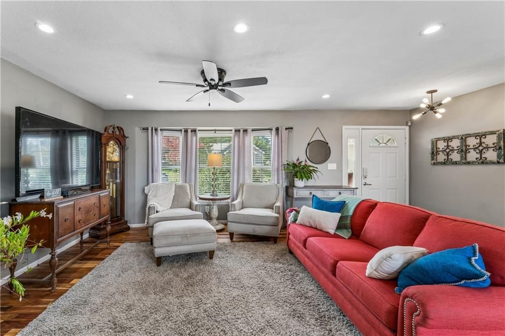Photo 17 of 52 - 1101 SE Windstar Drive