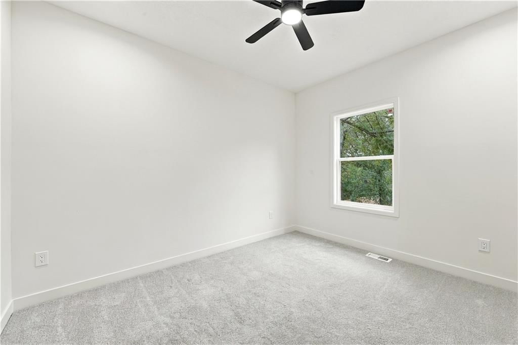Black hardware and carpet at 2730 S 37th Street, Kansas City, KS 66106