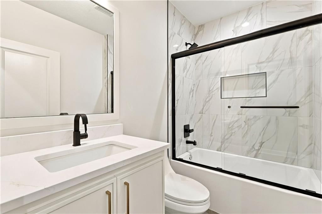 Photo 42 of 48 - 2730 S 37th Street, Kansas City, KS 66106