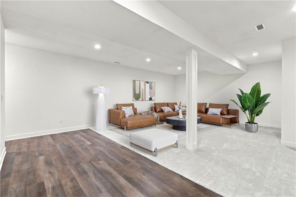 Photo 37 of 48 - 2730 S 37th Street, Kansas City, KS 66106
