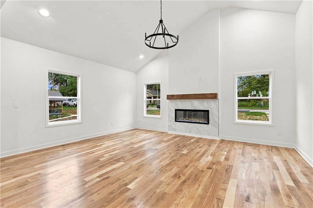 Photo 10 of 48 - 2730 S 37th Street, Kansas City, KS 66106