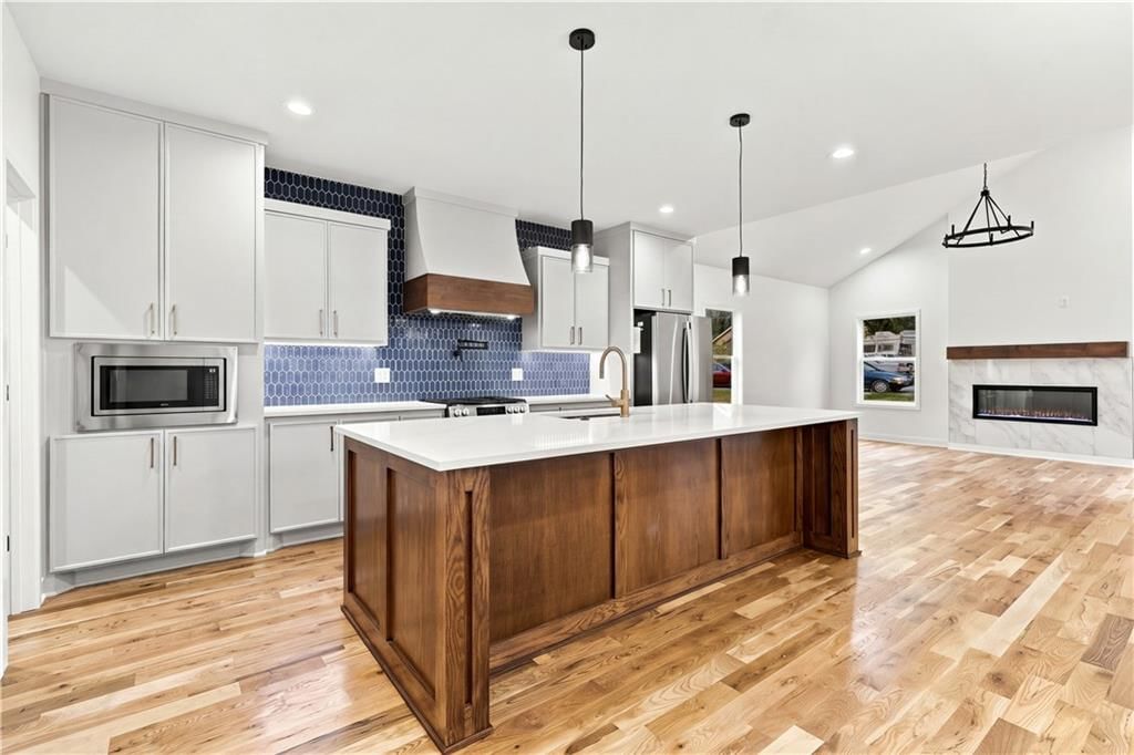 Photo 17 of 48 - 2730 S 37th Street, Kansas City, KS 66106
