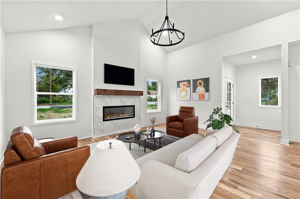 Photo 9 of 48 - 2730 S 37th Street, Kansas City, KS 66106
