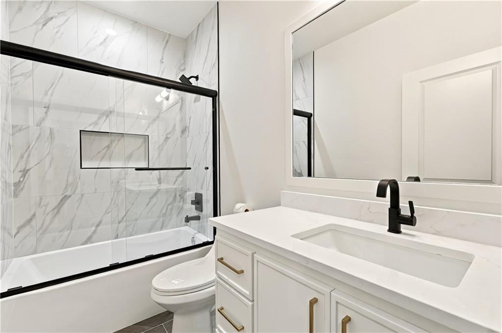 Photo 25 of 48 - 2730 S 37th Street, Kansas City, KS 66106