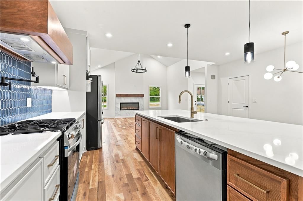 Photo 21 of 48 - 2730 S 37th Street, Kansas City, KS 66106