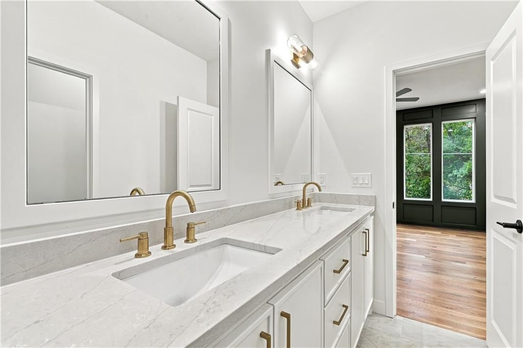 Photo 34 of 48 - 2730 S 37th Street, Kansas City, KS 66106