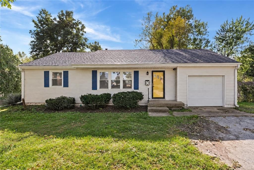 2403 NE Shady Lane Drive, Gladstone, MO