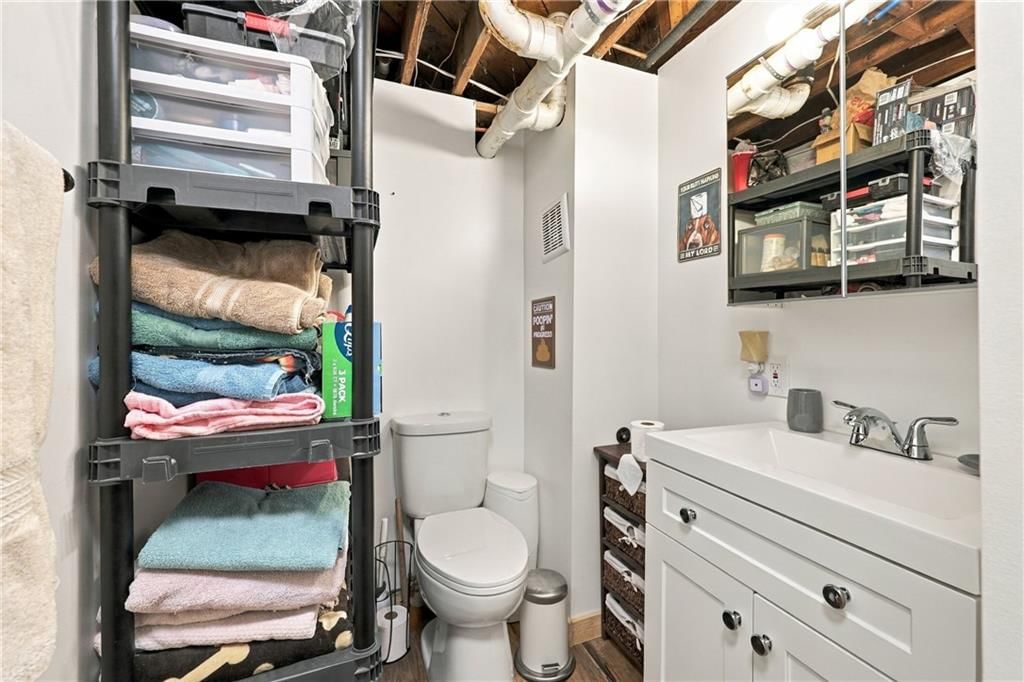 Photo 22 of 33 - 8427 Jame A Reed Road, Raytown, MO 64138
