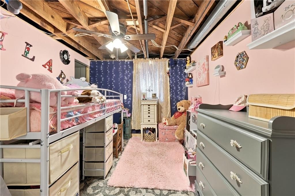 Photo 21 of 33 - 8427 Jame A Reed Road, Raytown, MO 64138