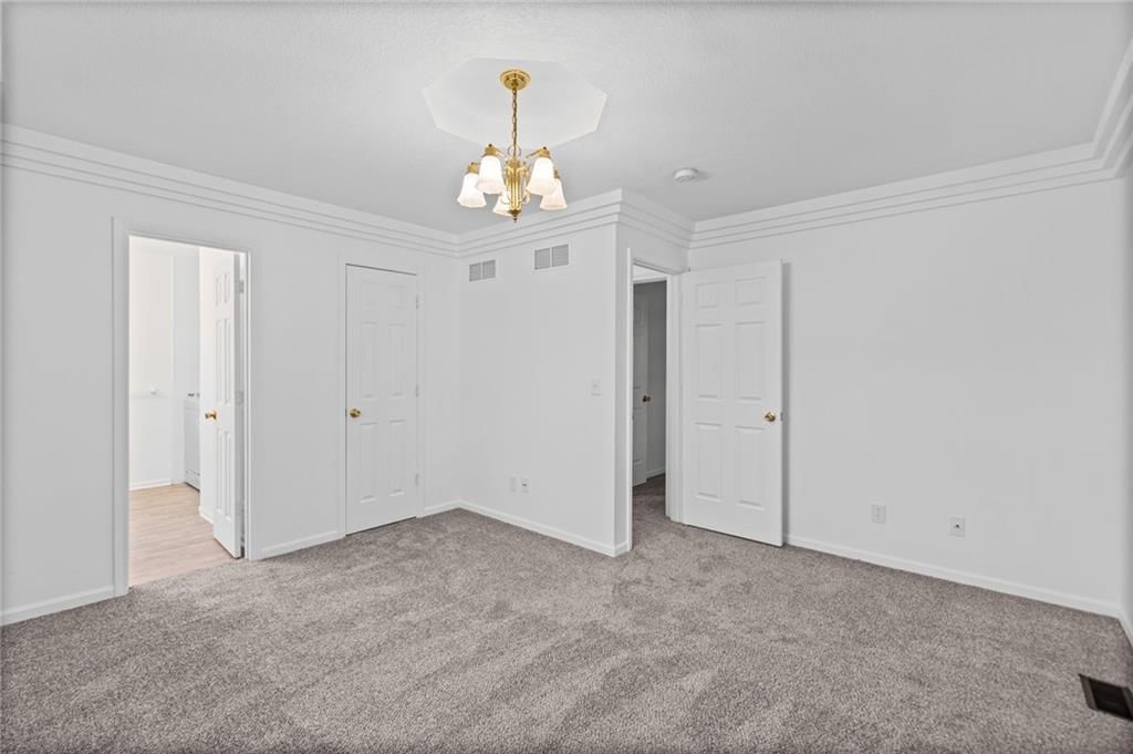 Photo 21 of 40 - 29408 Vickie Drive, Excelsior Springs, MO 64024