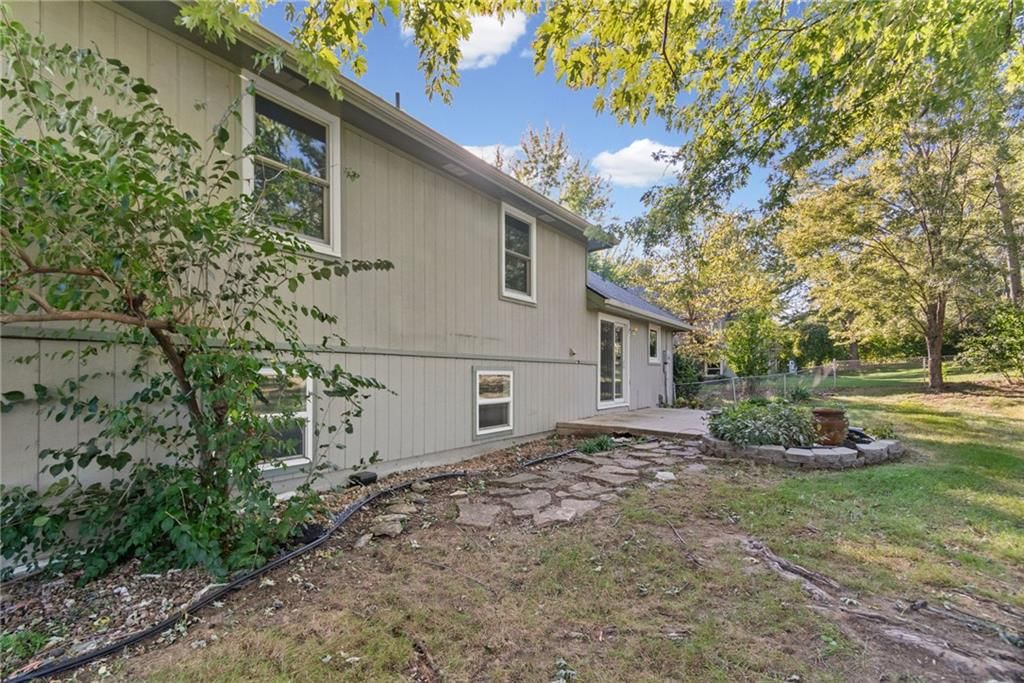Gray exterior at 29408 Vickie Drive, Excelsior Springs, MO 64024