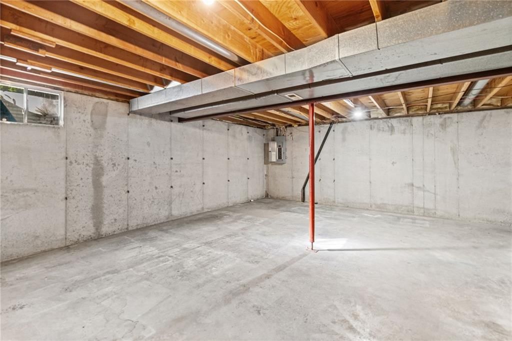 Photo 29 of 40 - 29408 Vickie Drive, Excelsior Springs, MO 64024
