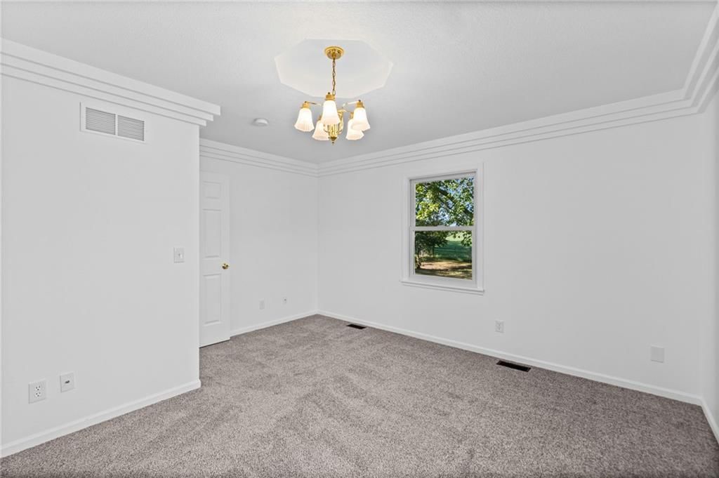 Photo 22 of 40 - 29408 Vickie Drive, Excelsior Springs, MO 64024