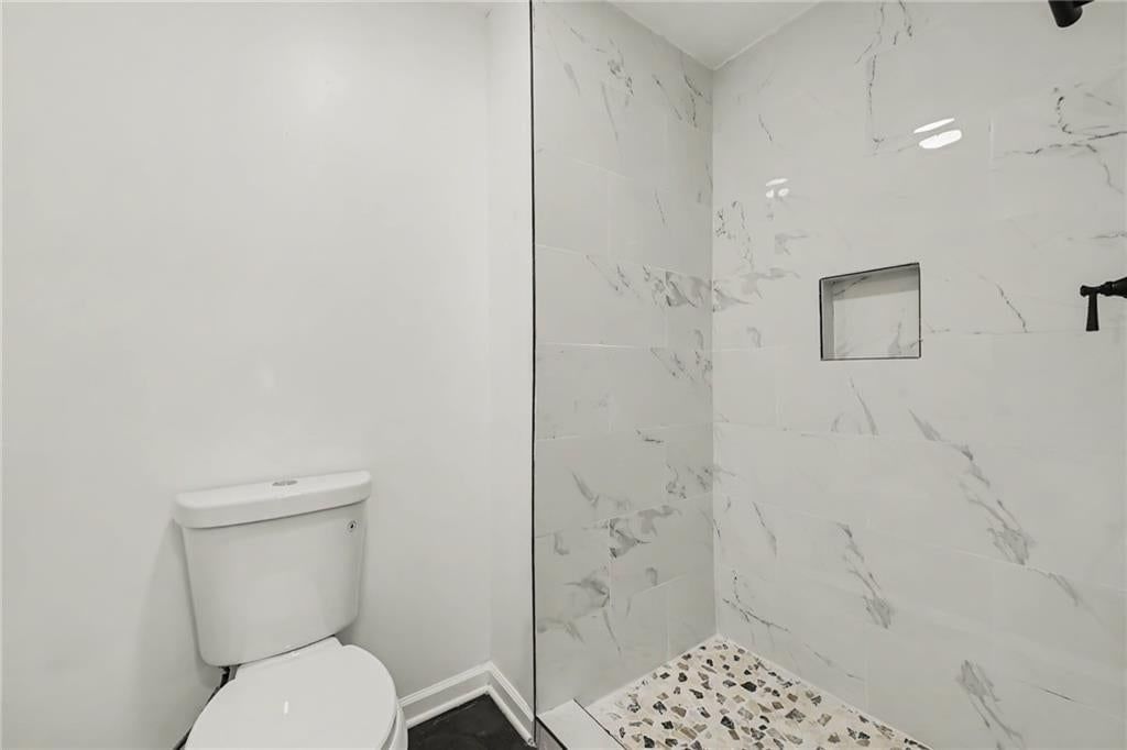Photo 14: frameless glass shower, 6482 NW Valley Drive, Kansas City, MO 64152