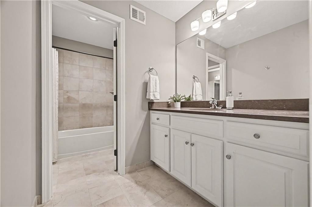 Photo 33 of 57 - 10812 W 153rd Street, Overland Park, KS 66221