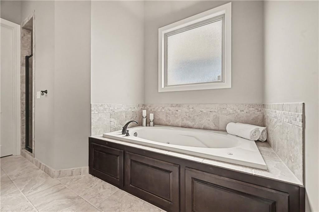 Photo 24 of 57 - 10812 W 153rd Street, Overland Park, KS 66221