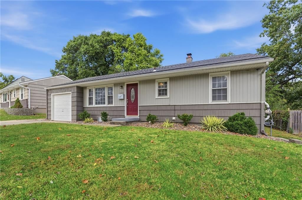 9139 Western Hills Drive, Kansas City, MO: listing photo 2