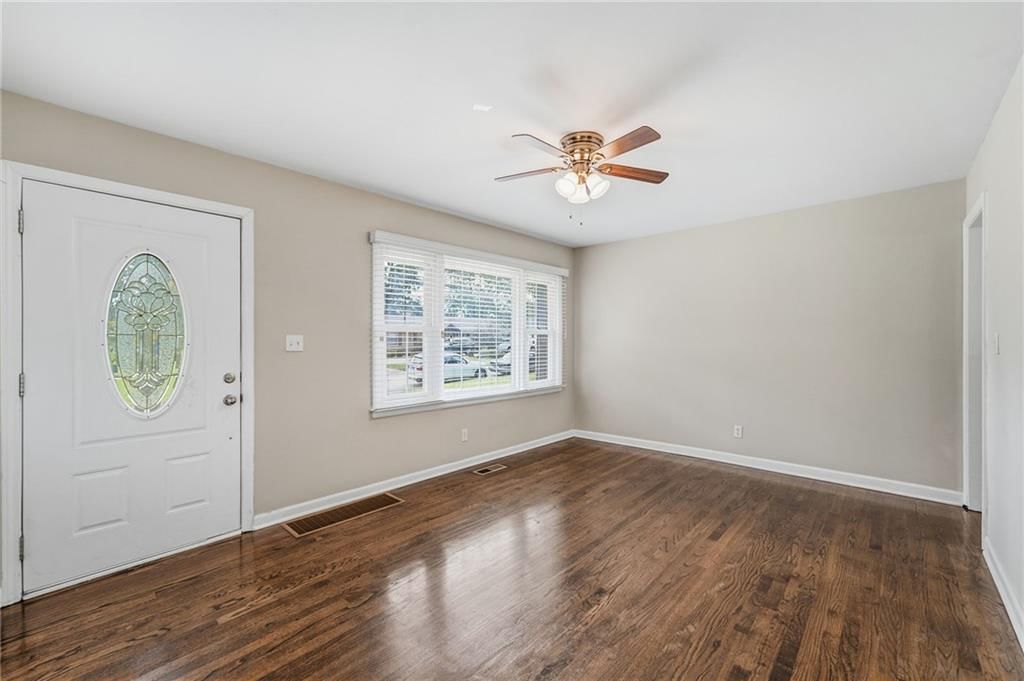 9139 Western Hills Drive, Kansas City, MO: listing photo 3