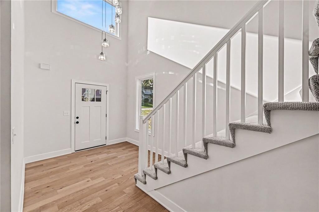 Photo 6 of 46 - 5516 NW Verlin Drive