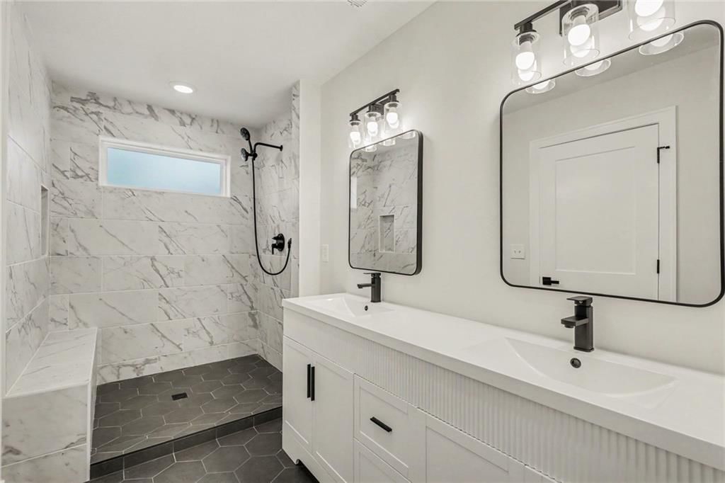 Photo 20 of 46 - 5516 NW Verlin Drive