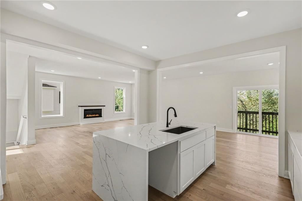 Photo 12 of 46 - 5516 NW Verlin Drive