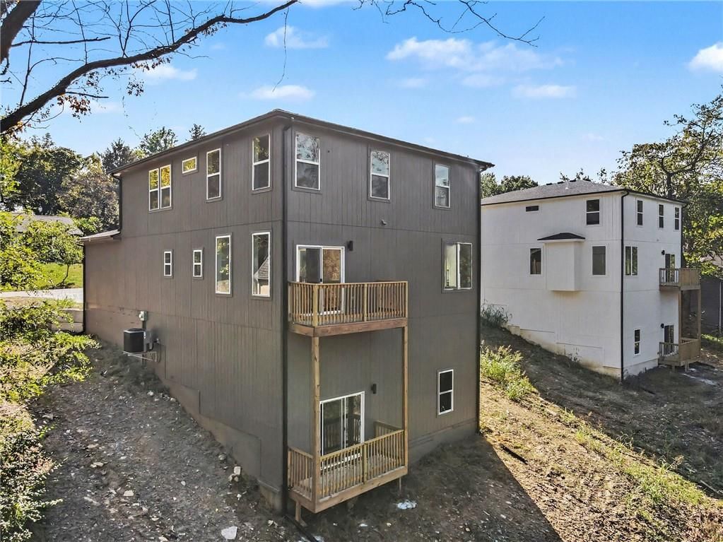 Photo 34 of 46 - 5516 NW Verlin Drive