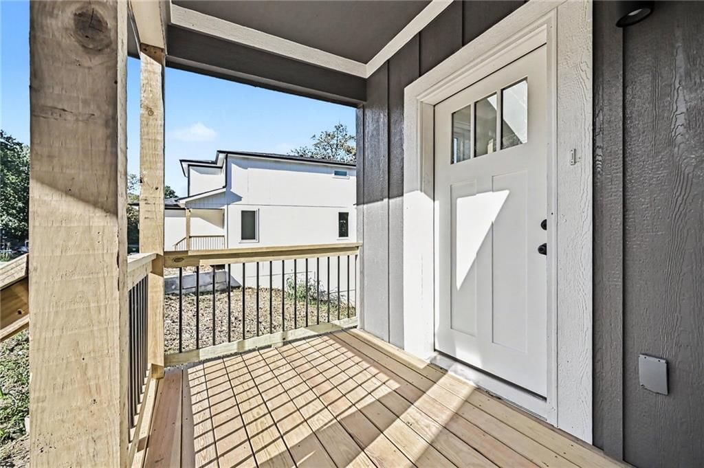 Photo 4 of 46 - 5516 NW Verlin Drive