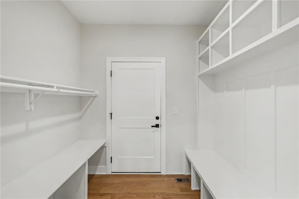 Photo 15 of 46 - 5516 NW Verlin Drive