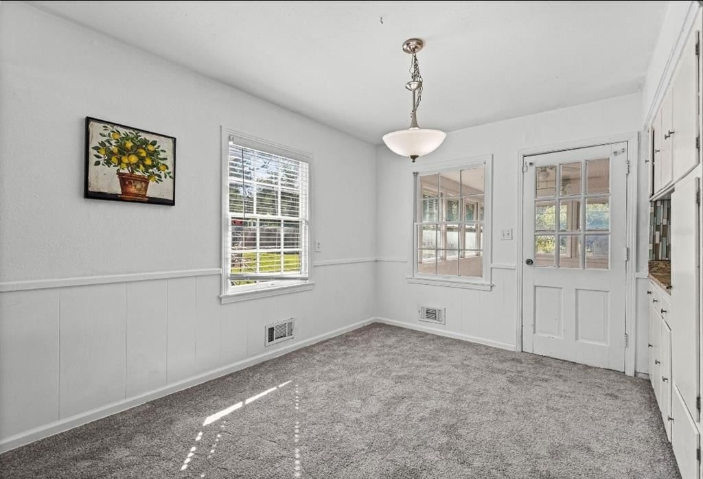 Photo 10 of 32, 9503 E 80TH Terrace, Raytown, MO 64138