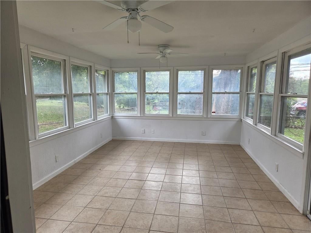 Photo 11 of 32, 9503 E 80TH Terrace, Raytown, MO 64138