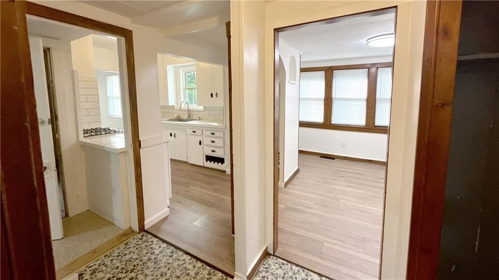 Photo 23 of 38 - 7344 Monroe Avenue, Kansas City, MO 64132