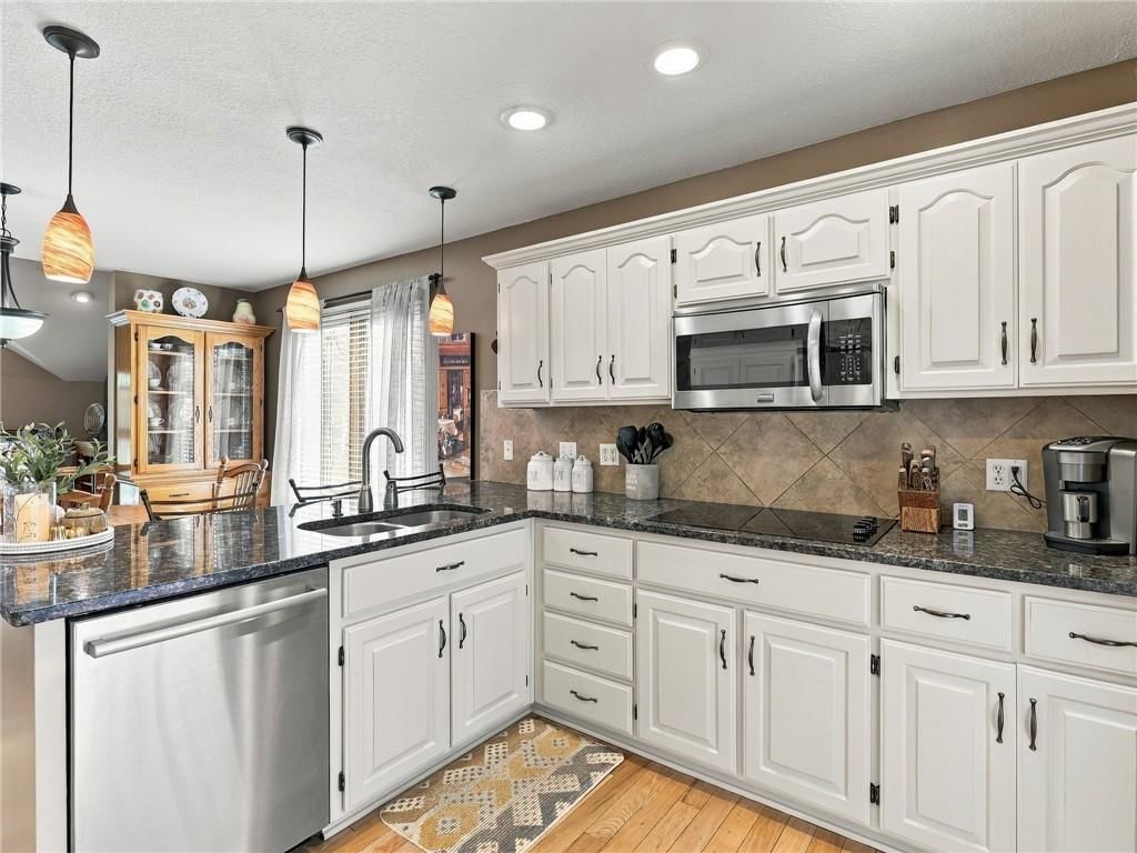 Photo 9 of 41 - 1718 Aspen Lane