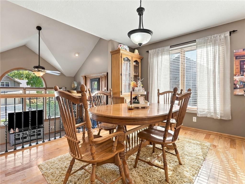 Photo 6 of 41 - 1718 Aspen Lane