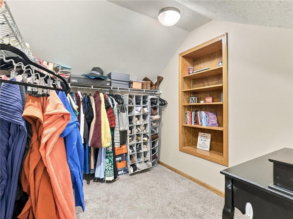 Photo 30 of 41 - 1718 Aspen Lane