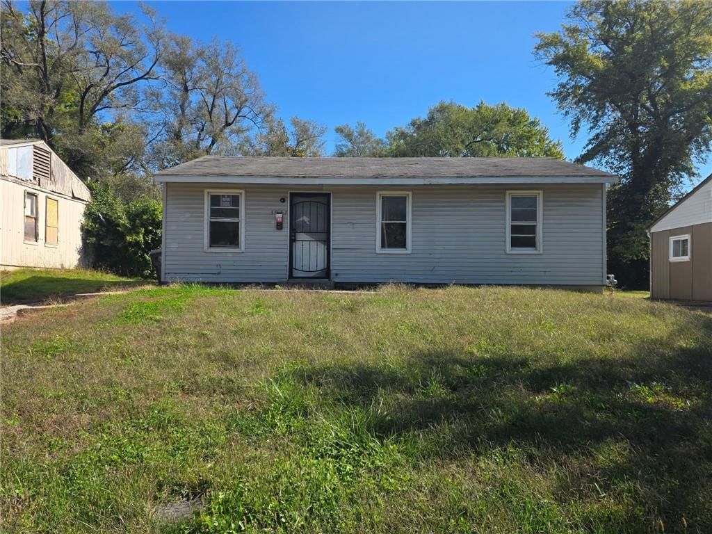 3927 Oakley Avenue, Kansas City, MO