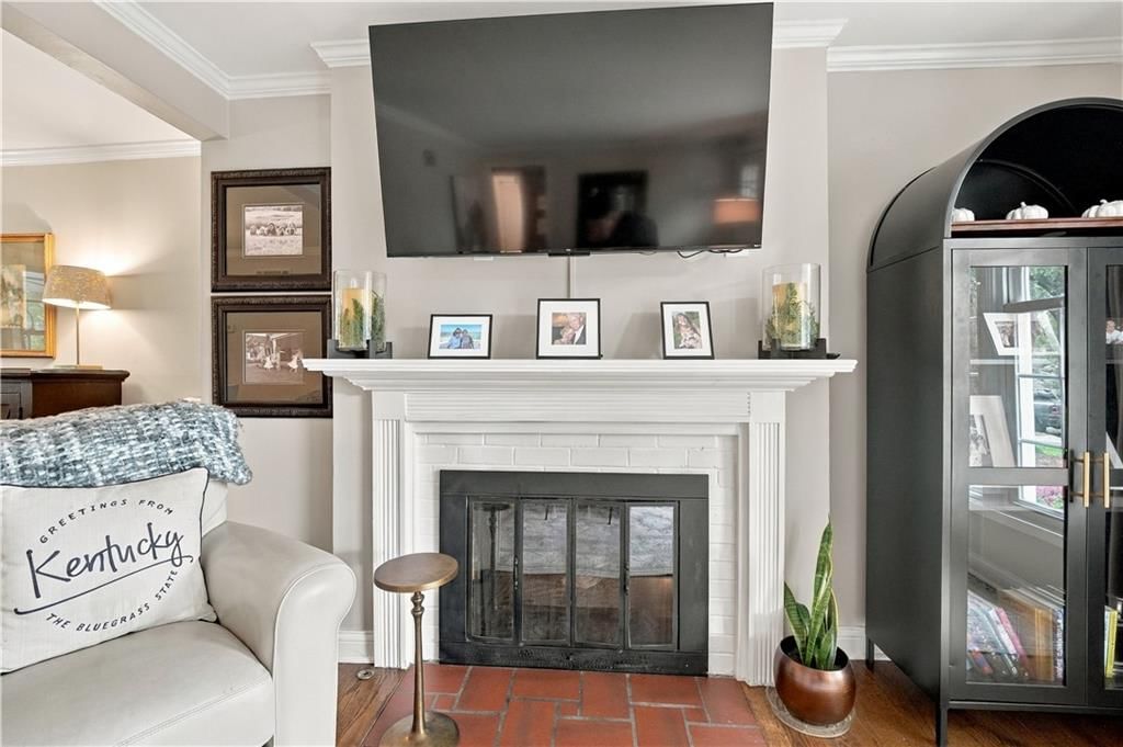 7332 Ash Street, Prairie Village, KS