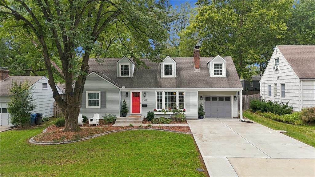 7332 Ash Street, Prairie Village, KS 66208
