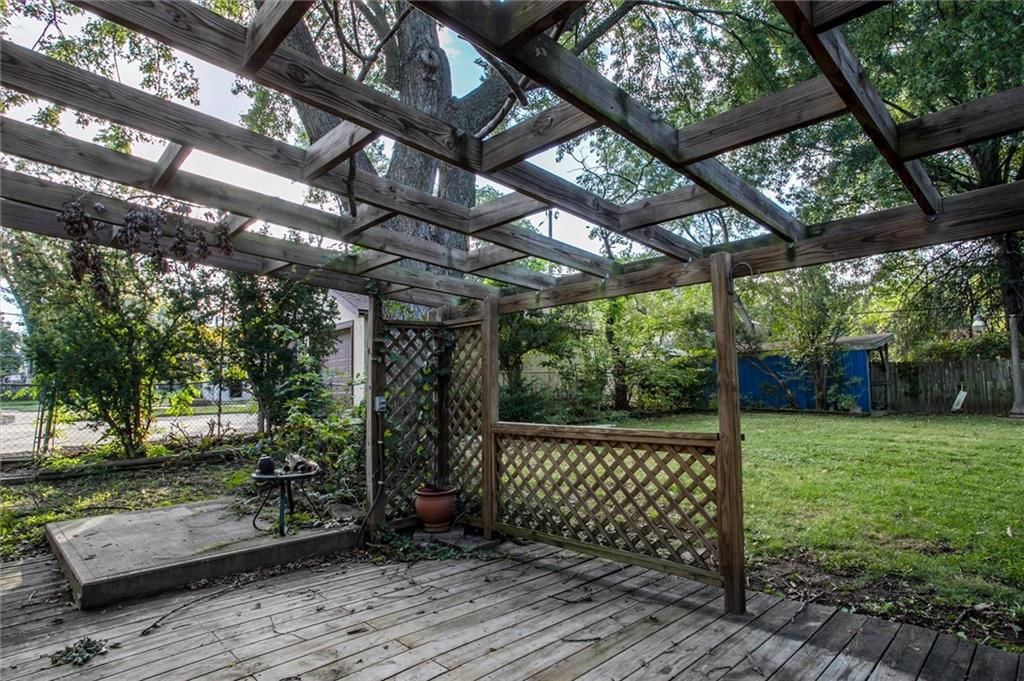 Composite deck and covered patio at 9007 E 68th Street, Raytown, MO 64133