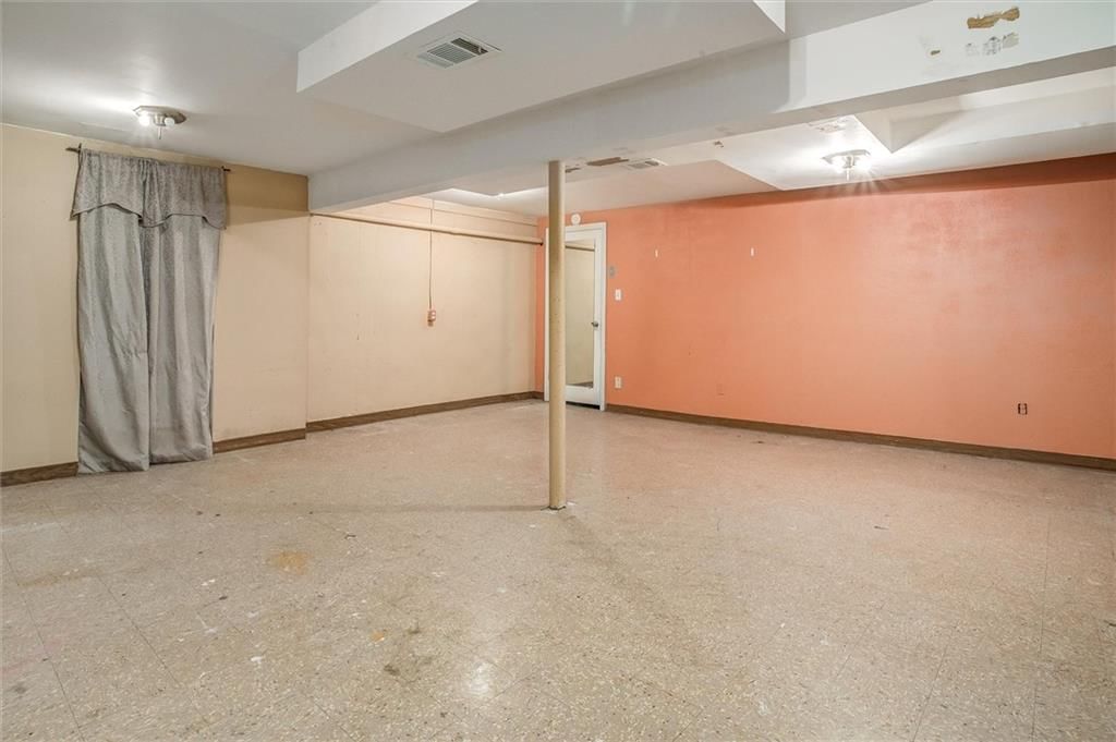 Finished basement at 9007 E 68th Street, Raytown, MO 64133