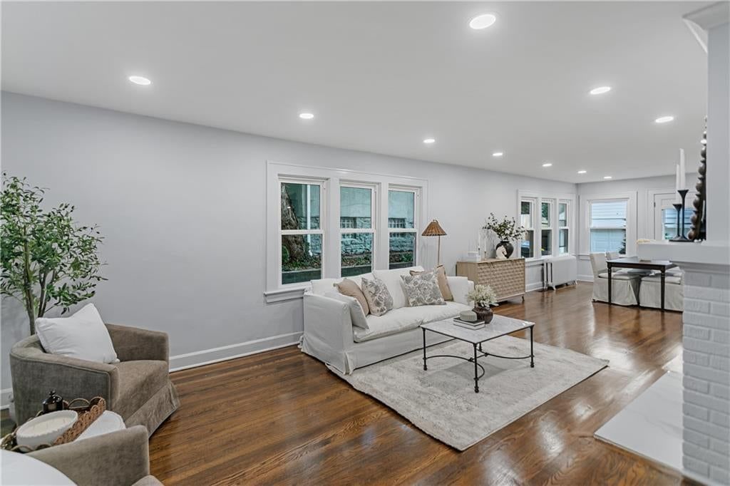 5616 Wyandotte Street, Kansas City, MO: listing photo 3