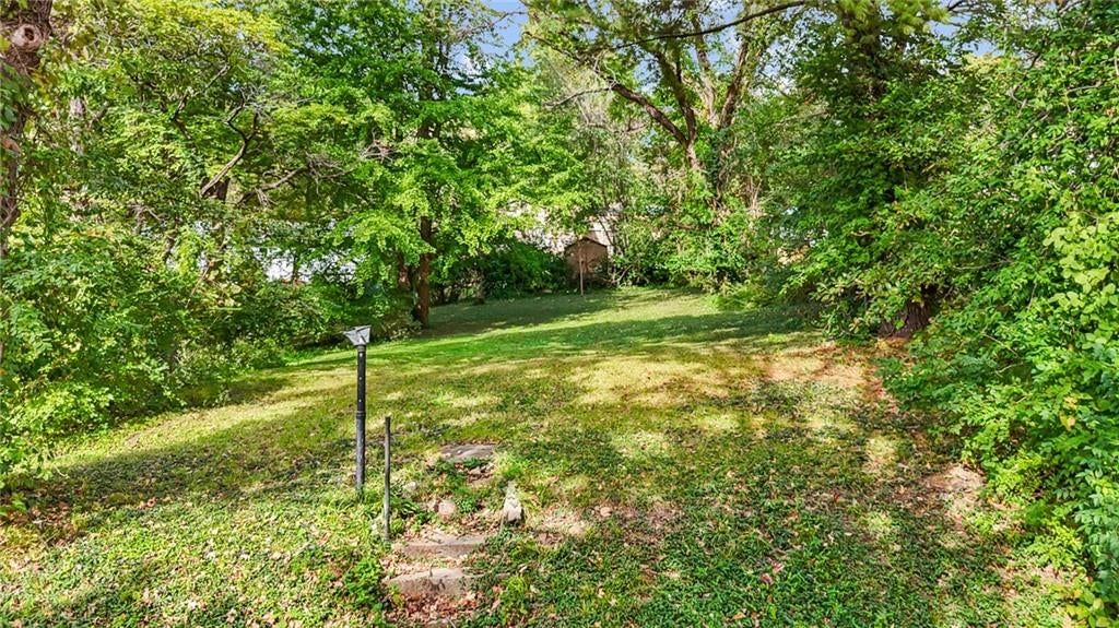 2912 NE 37th Street, Kansas City, MO: listing photo 3
