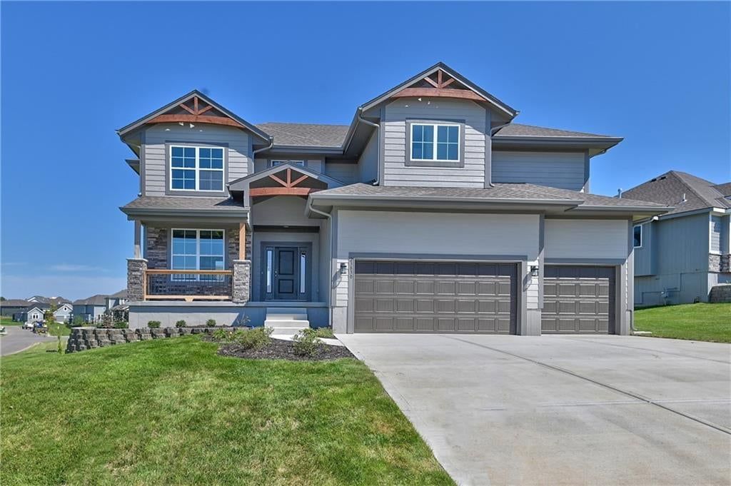 6012 Arapahoe Street, Shawnee, KS: listing photo 2
