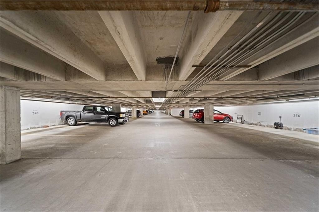 Photo 26 of 28 - 2510 Grand Boulevard #902, Kansas City, MO 64108