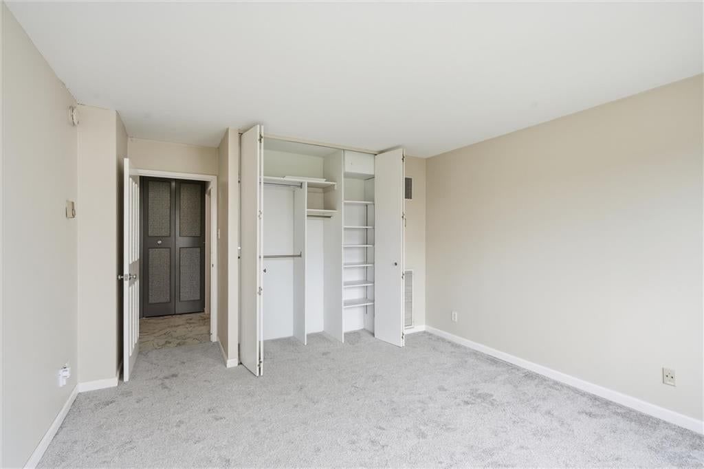 Photo 13 of 28 - 2510 Grand Boulevard #902, Kansas City, MO 64108