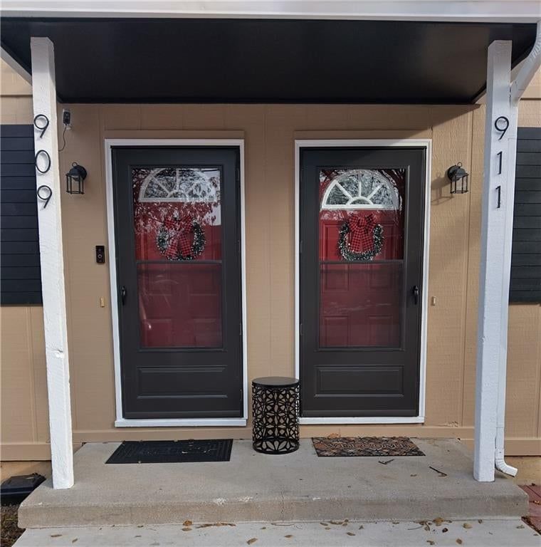 909/911 Madison Street, Leavenworth, KS: listing photo 2